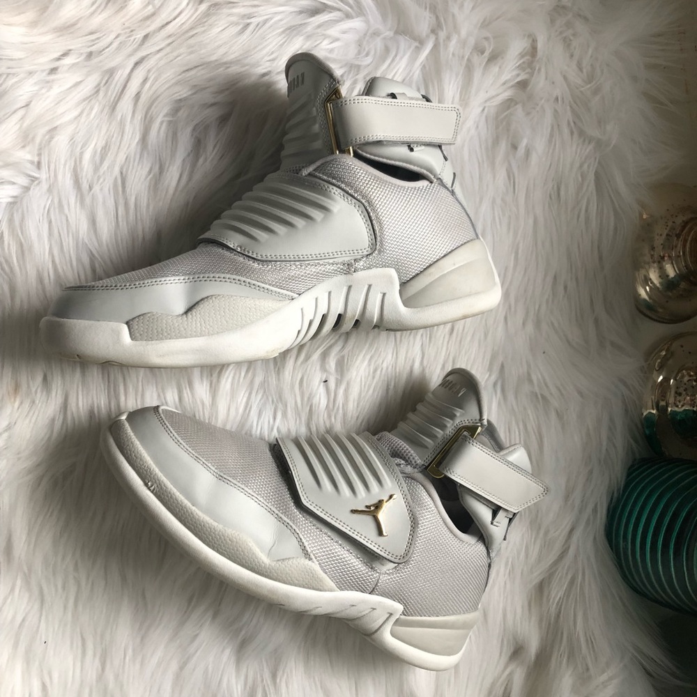 JORDANS generation 23